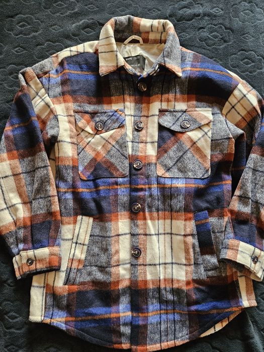 Продавам якета размер М