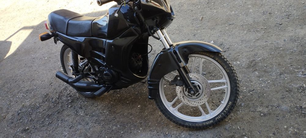 Motocicleta Tomos
