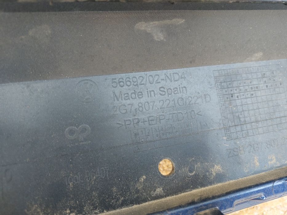 Bara fata vw taigo dupa anul 2020 originala cod 2G7807221