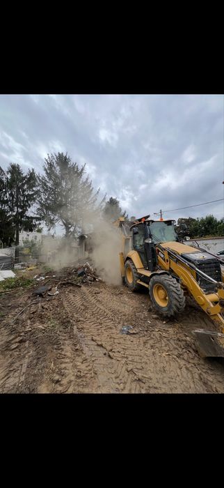 Inchiriez BuldoExcavator cu picon