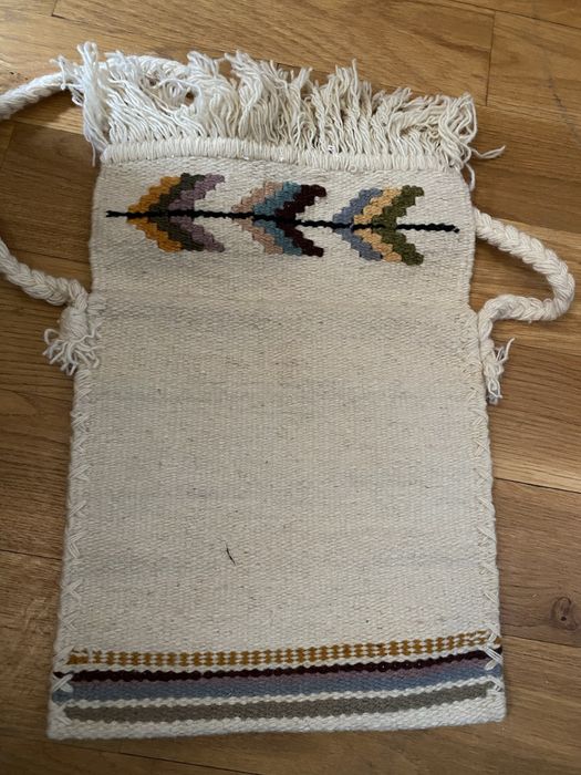 Straita tesuta din lana