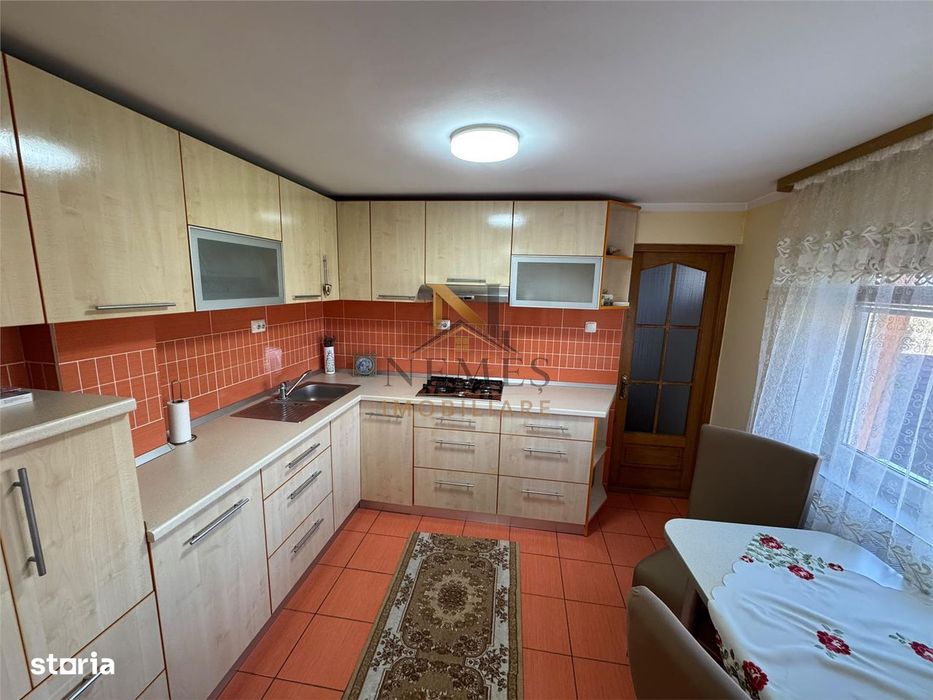 Casa tip vila de vanzare - zona Castel Transilvania