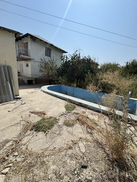 5 xona hovli yer narxida sotiladi 8 sotix