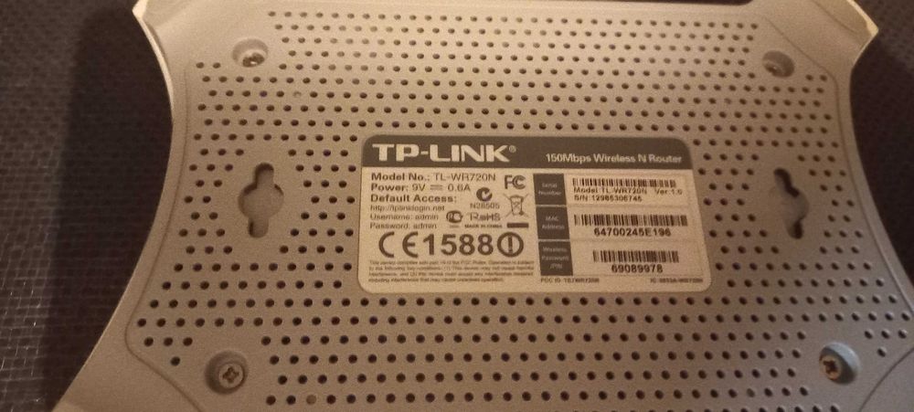 Безжичен рутер TP-Link TL-WR720N скорост до 150Mbps