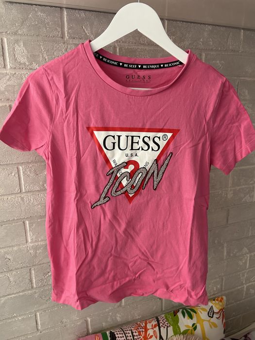 Нови тениски Guess,Calvin Klein, Pause jeans и др.