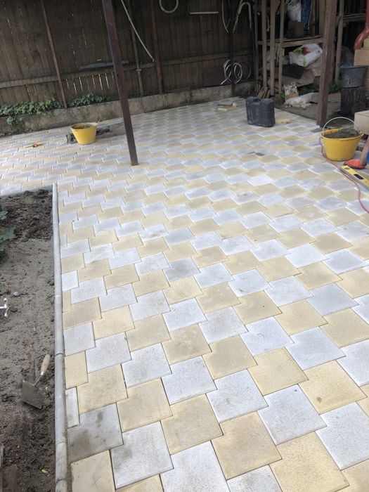 Pavaj borduri pavele pentru gradina si piscina. Montaj pavaj