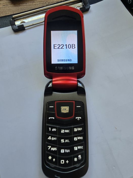 Telefon Colectie: Samsung E2210B