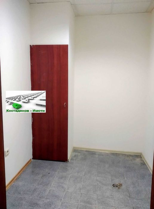 Дава се под наем Магазин в Пловдив, Център - 60 кв.м за 663 € - Снимка #7