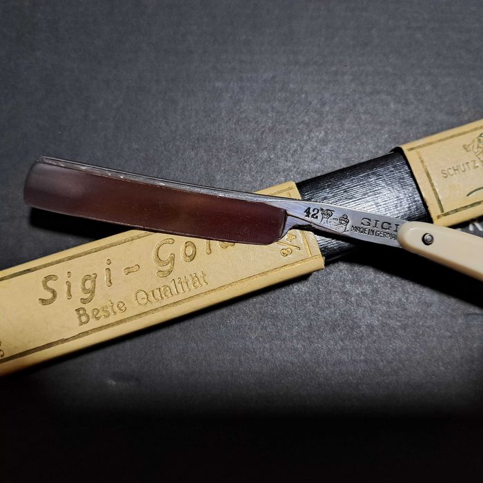 Sigi gold 42 Solingen Старинен Бръснач
