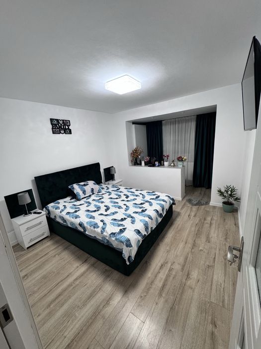 Vând apartament 3 camere