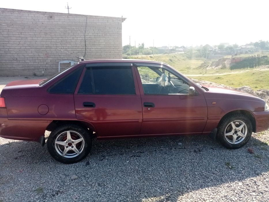 Авто мобиль нексия