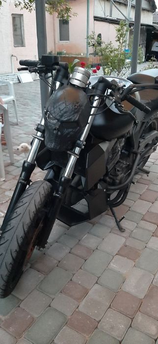 Мотоцикл кастом байк