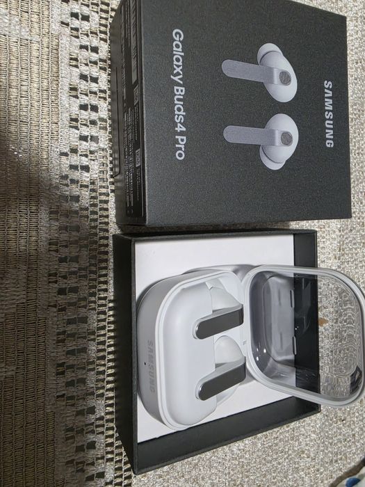 Galaxy Buds4 Pro