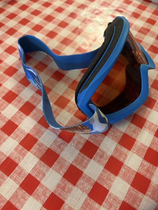 Casca si ochelari ski