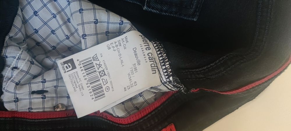 Нови мъжки дънки  Pierre Cardin W34/L32