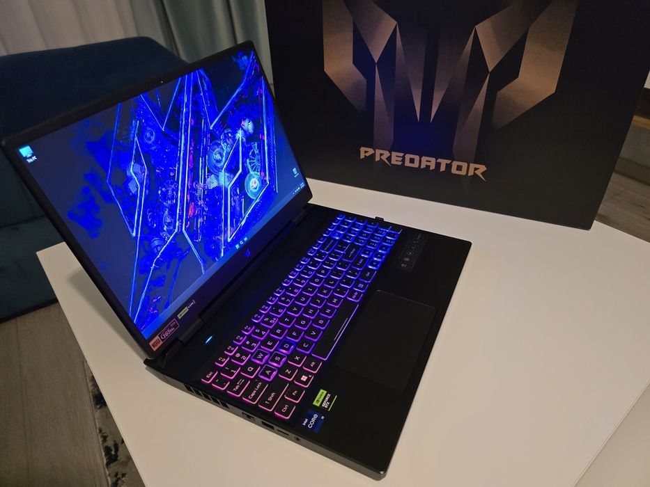 Laptop Gaming Acer Predator - i9 13900HX/ RTX 4060/32GB DDR5