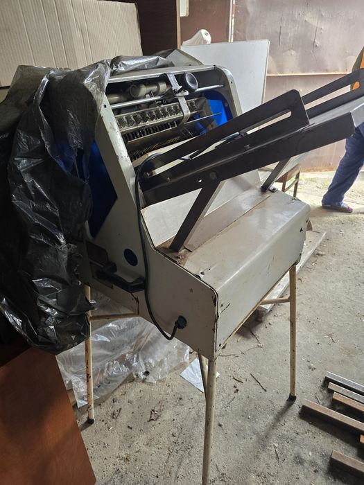 Vand masina de feliat paine, cononac etc