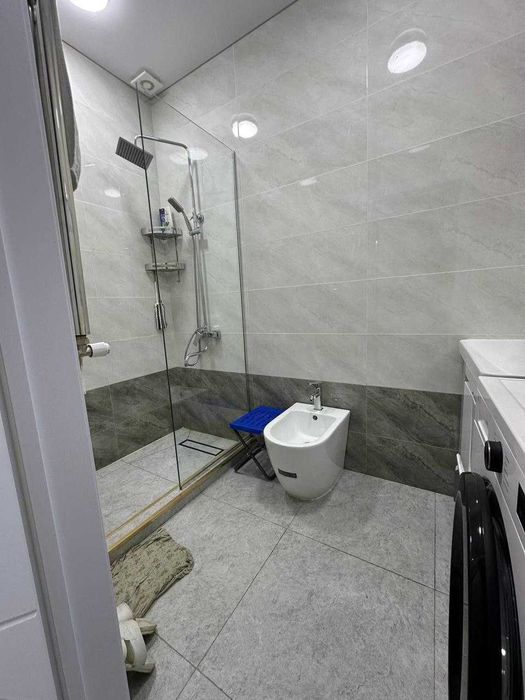 Mirobod grand city kv sotiladi!!