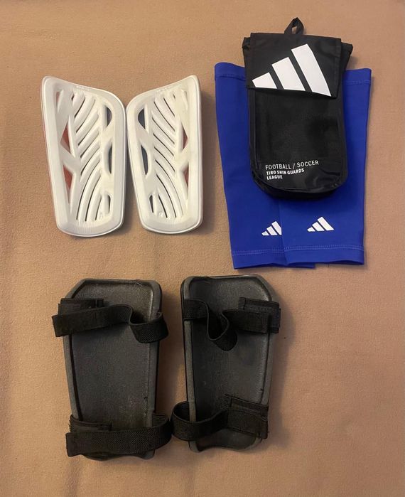 Vand aparatorii fotbal copii de la Adidas marimea S