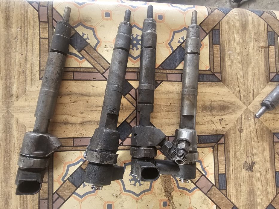 Injector 0445110012 MERCEDES SPRINTER 2.2CDI EURO 3