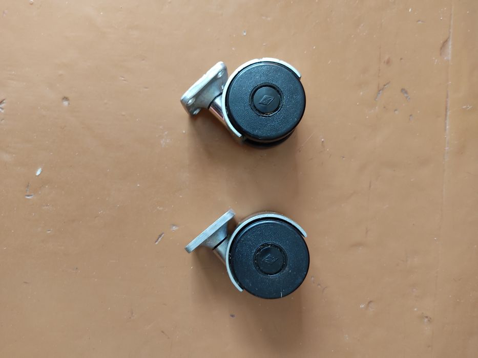 Мебельные  ролики