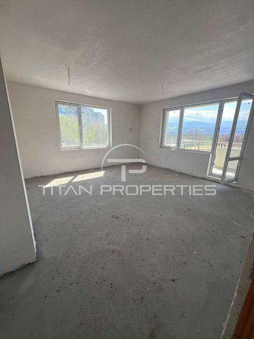 Продава се Тристаен апартамент в Пловдив, Христо Смирненски - 98 кв.м за 1480 €/кв.м - Снимка #1