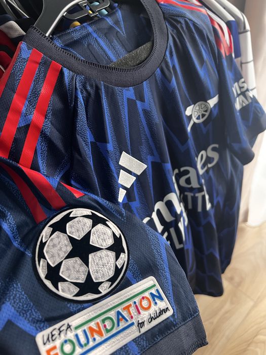 Tricou de fotbal Adidas Arsenal Londra marime M cu Victor Gyokeres 14