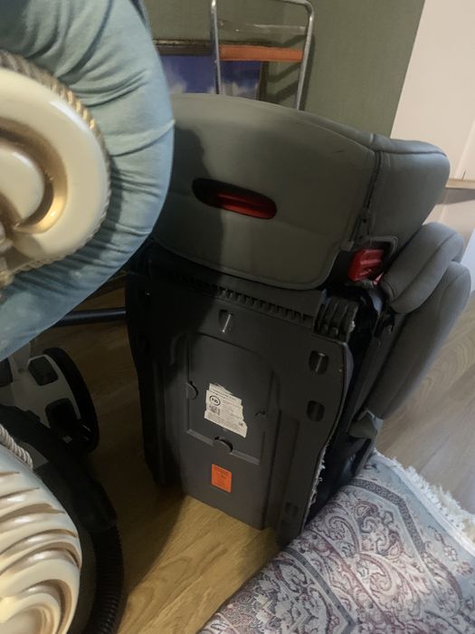 Продам автокресло