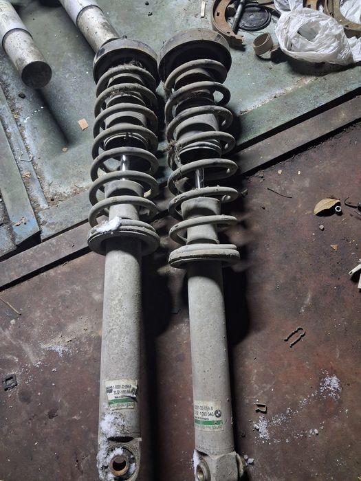 Стойки в сборе бмв е39 оригинал