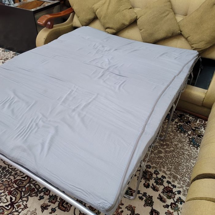 Диван кресло сотилади срочна