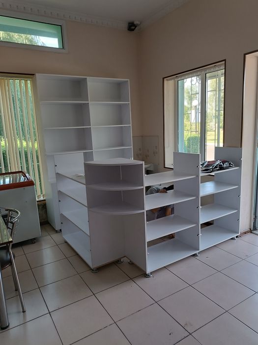 Прилавка стелаж витирина на заказ