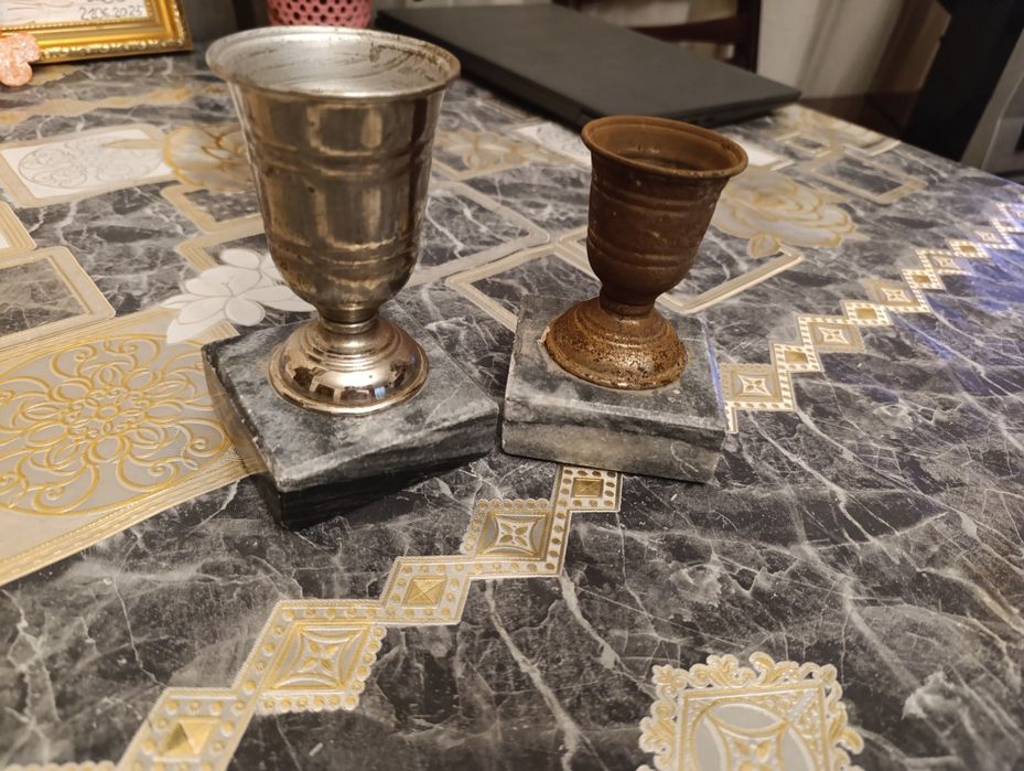 Канцелярский стакан на мраморе,старинный