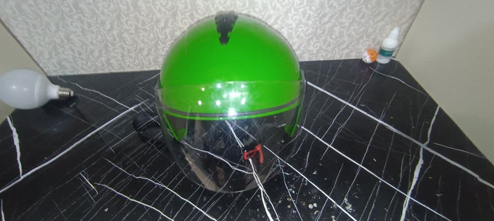 Продам шлем для мотоцикла