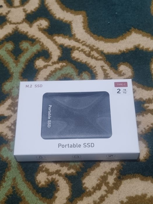 Внешний жесткий диск 2 TB