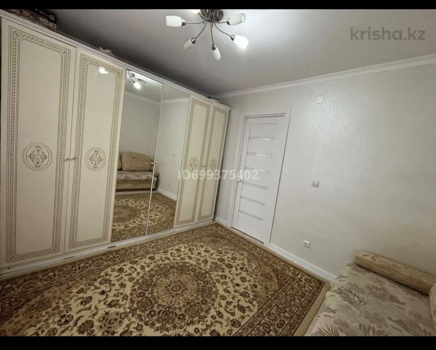 Продам шкаф для спальни, самовывоз.