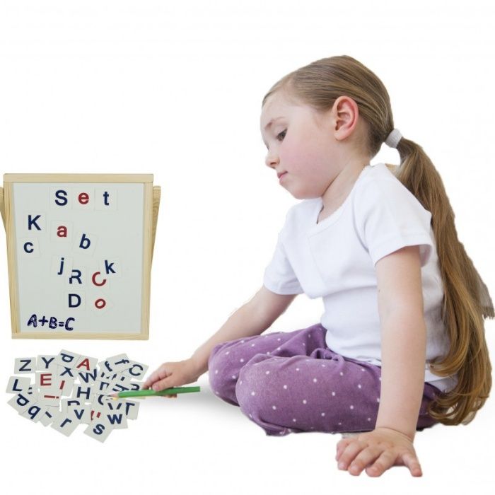 Tabla de scris din lemn cu alfabet magnetic, litere mari si mici