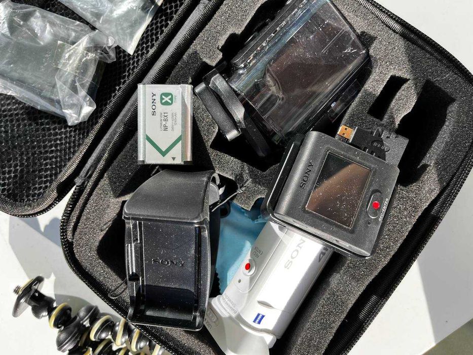 Sony FDR-X3000 4K екшън камера с Wi-Fi и GPS  - като нова