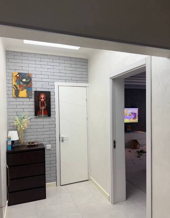 Продаётся 3х комнатная Ц2 Алайский