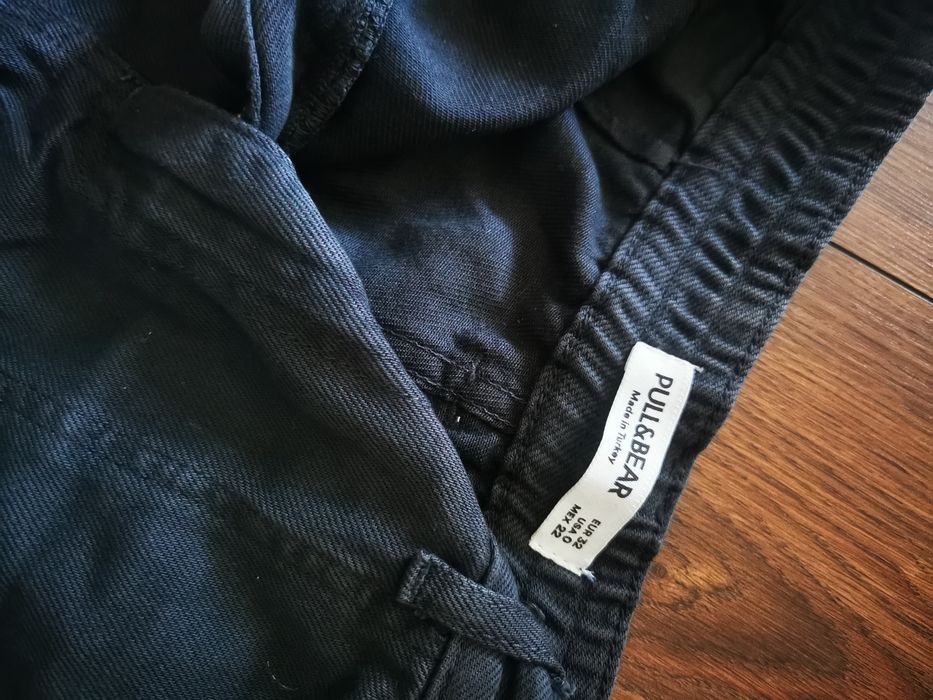 Близки, поли, дънки