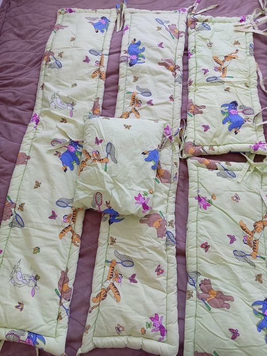 Два комплекта обикокници за бебешко лего + възглавничка.