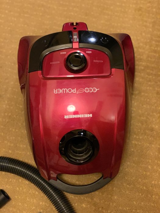 Aspirator cu sac Heinner EcoPower HVC-P1200RD, 4 l, 1200 W, HEPA