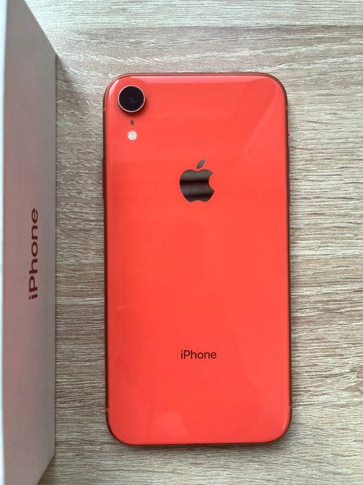 Продаю Iphone XR на 64 gb