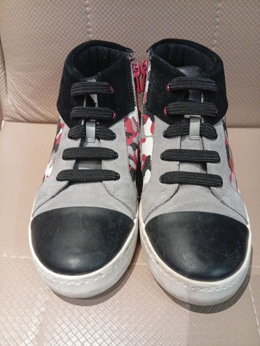 Детски боти, номер 35, цена 20лв