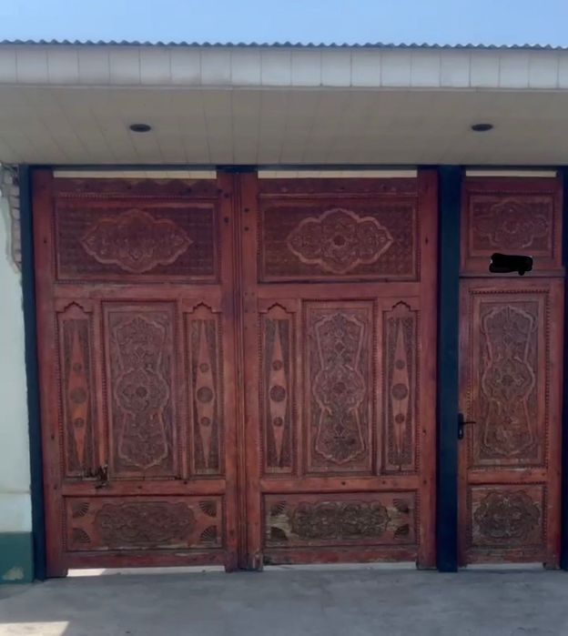 Дарвоза швелерлари билан кушиб сотилади