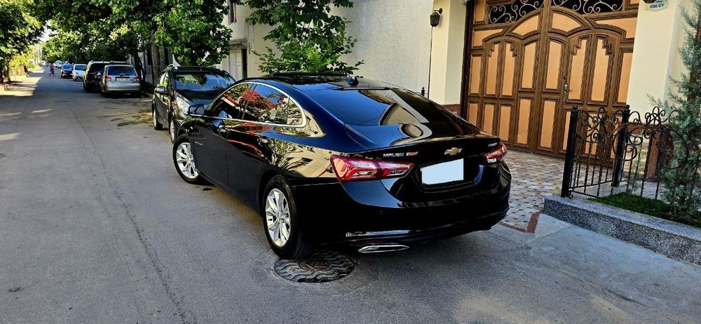 Malibu 2 2022 premier qora kraska tozza full navarot  srochna sotiladi
