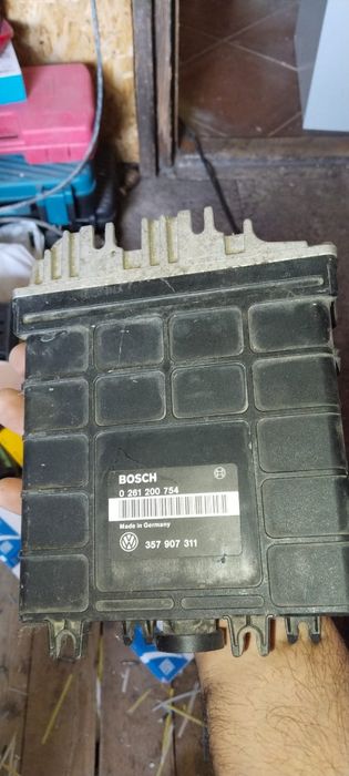 ЭБУ пассат В3 1,8 моно двигатель ААМ.