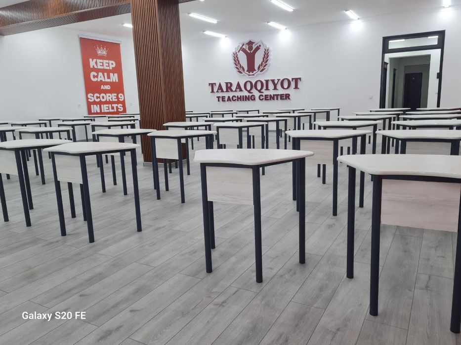 Парта ромашка, стулья Турецкие,Современные школьные парты и стулья.