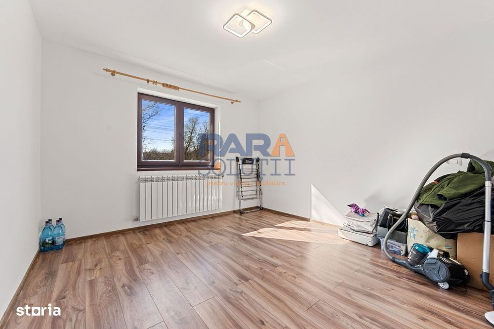 Casă nouă - 2800 mp teren