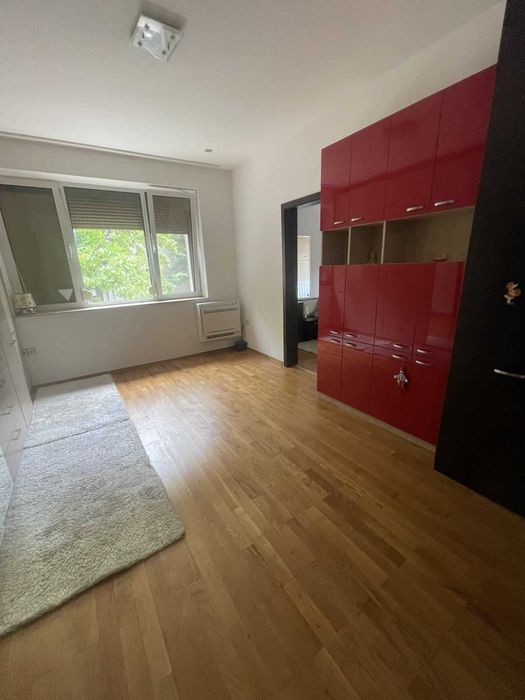 Тристаен апартамент под наем в кв. Каменица 1, гр. Пловдив