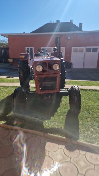 Tractor universal 450